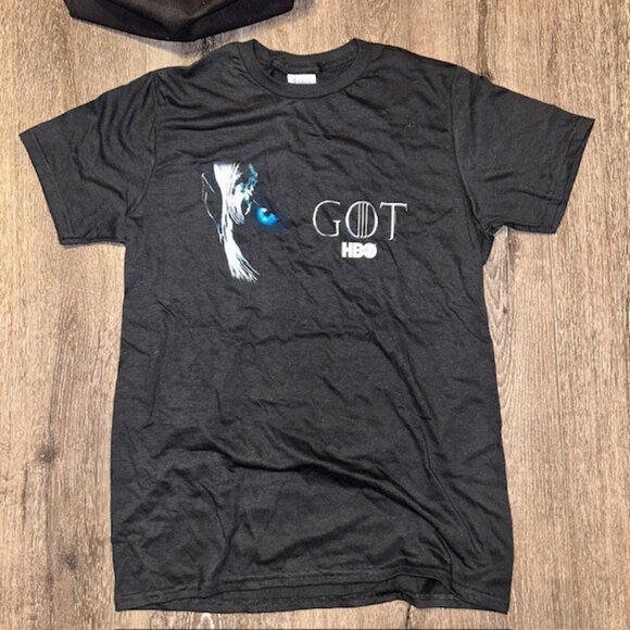 Game Of Thrones Box Lunch Exclusive Adult S Small Tshirt + Tote + Pop Wristband - Picture 2 of 5